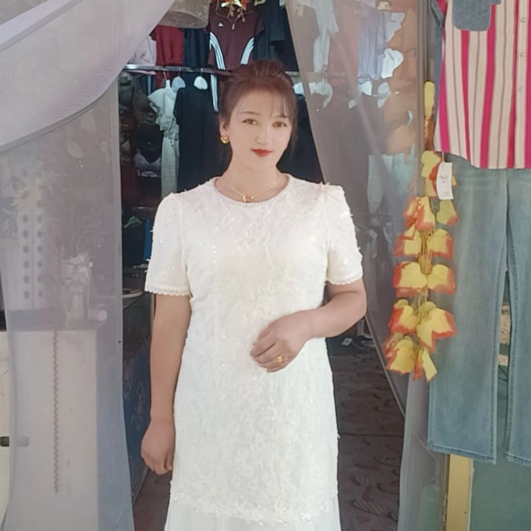 夏季白色蕾丝立体花纹珠片贴绣时尚收腰气质优雅连衣裙中长款裙子