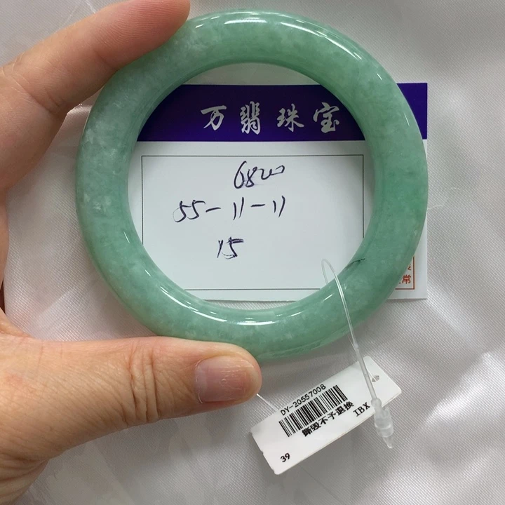 翡翠未镶嵌手镯15