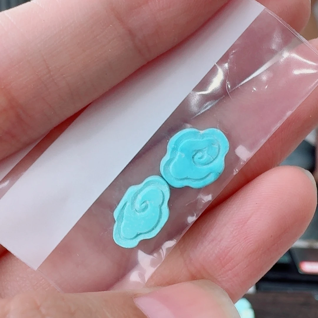 未镶嵌绿松石珠宝奇石