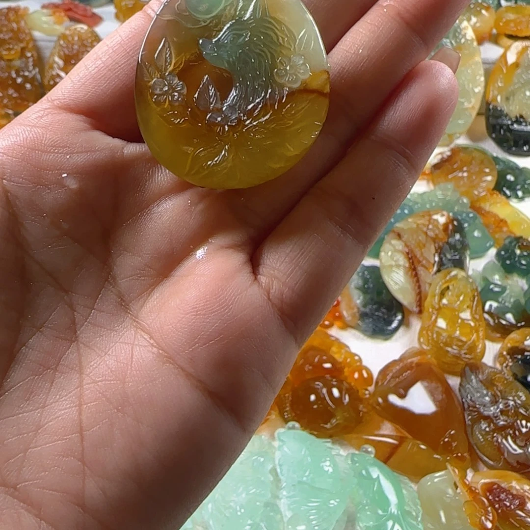 蛇纹石玉颈饰未镶嵌?****?