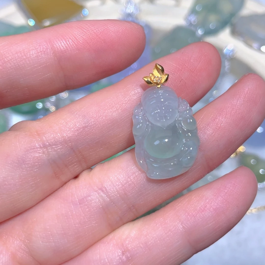 翡翠颈饰18K金镶嵌翡翠