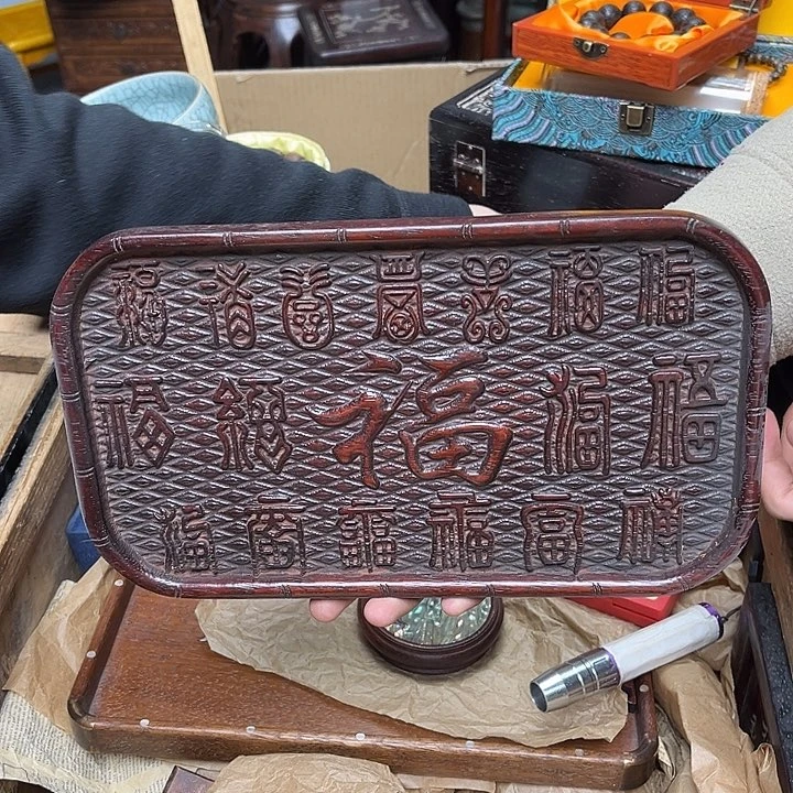 大叶紫檀（黑酸枝木类）