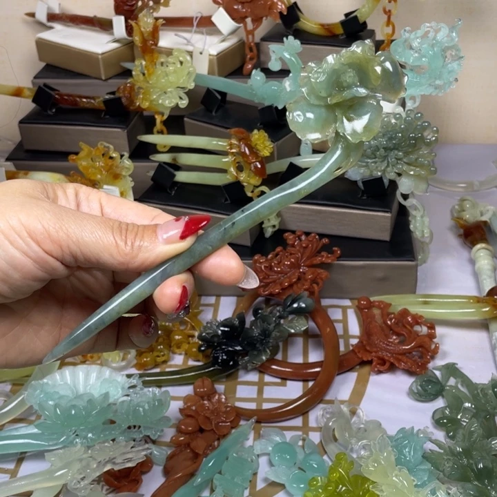 蛇纹石玉发饰未镶嵌且**歌