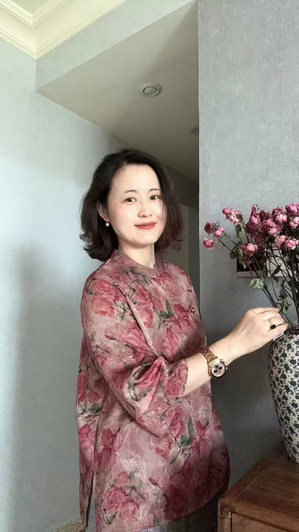 彩薇推荐  新中式人丝偏襟花团锦簇国风上衣
