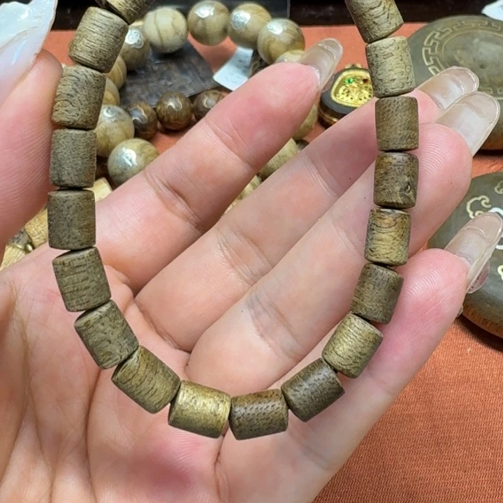 大叶紫檀（黑酸枝木类）