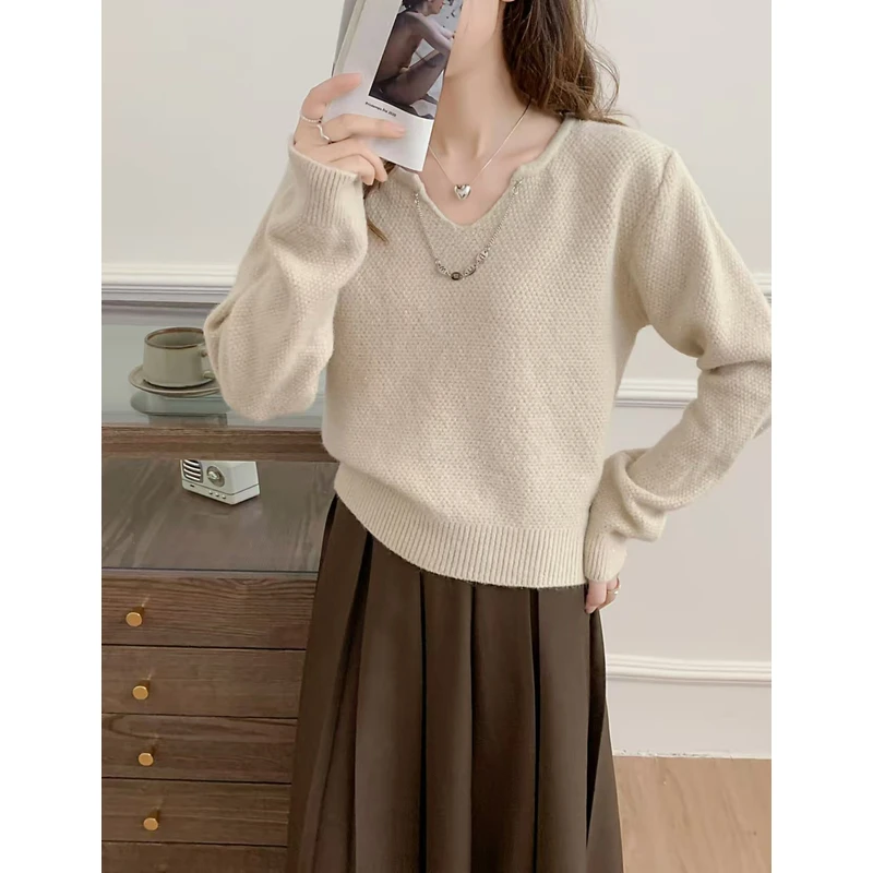 1830-5-CQ杏色亮丝配链毛衣（80-135）