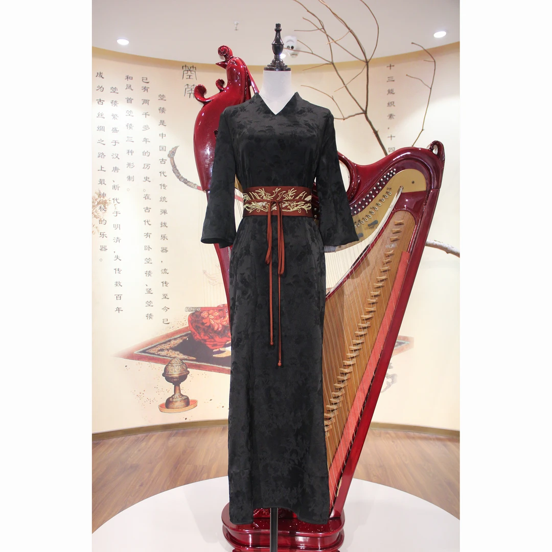 【一川风月】国风复古修身精致绣花长款连衣裙