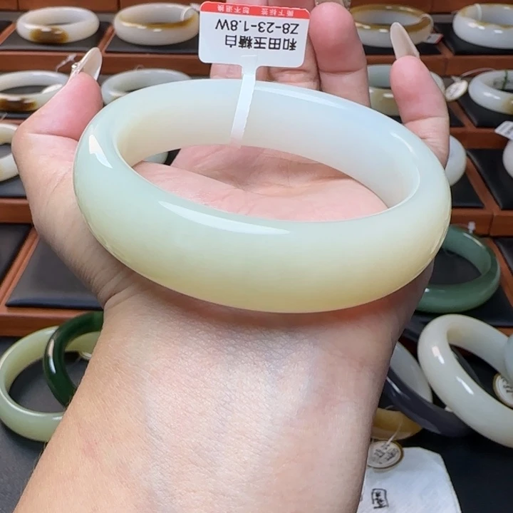 未镶嵌手镯和田玉浅金糖白58.1