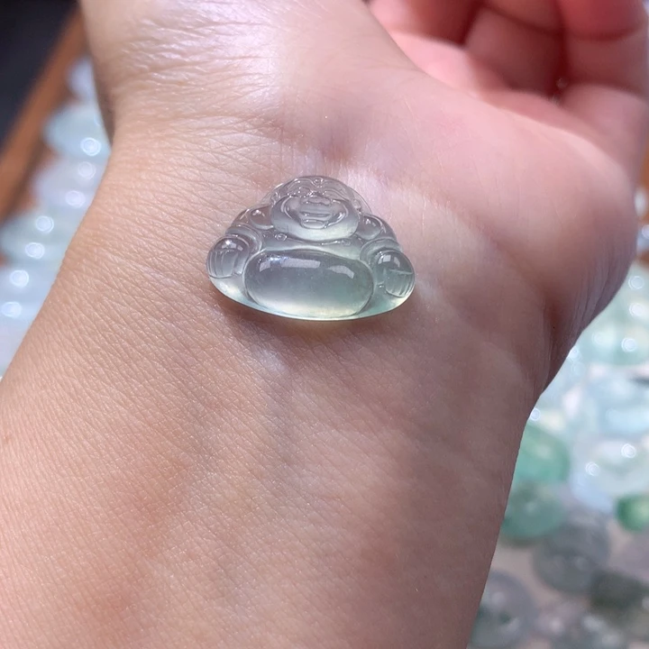 颈饰未镶嵌翡翠冰种佛公