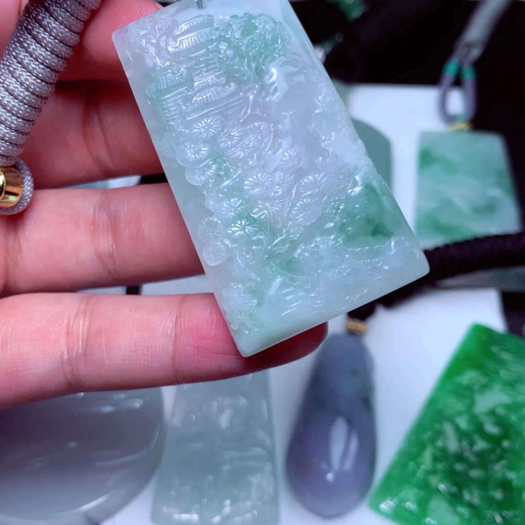 颈饰未镶嵌翡翠天然A货翡翠