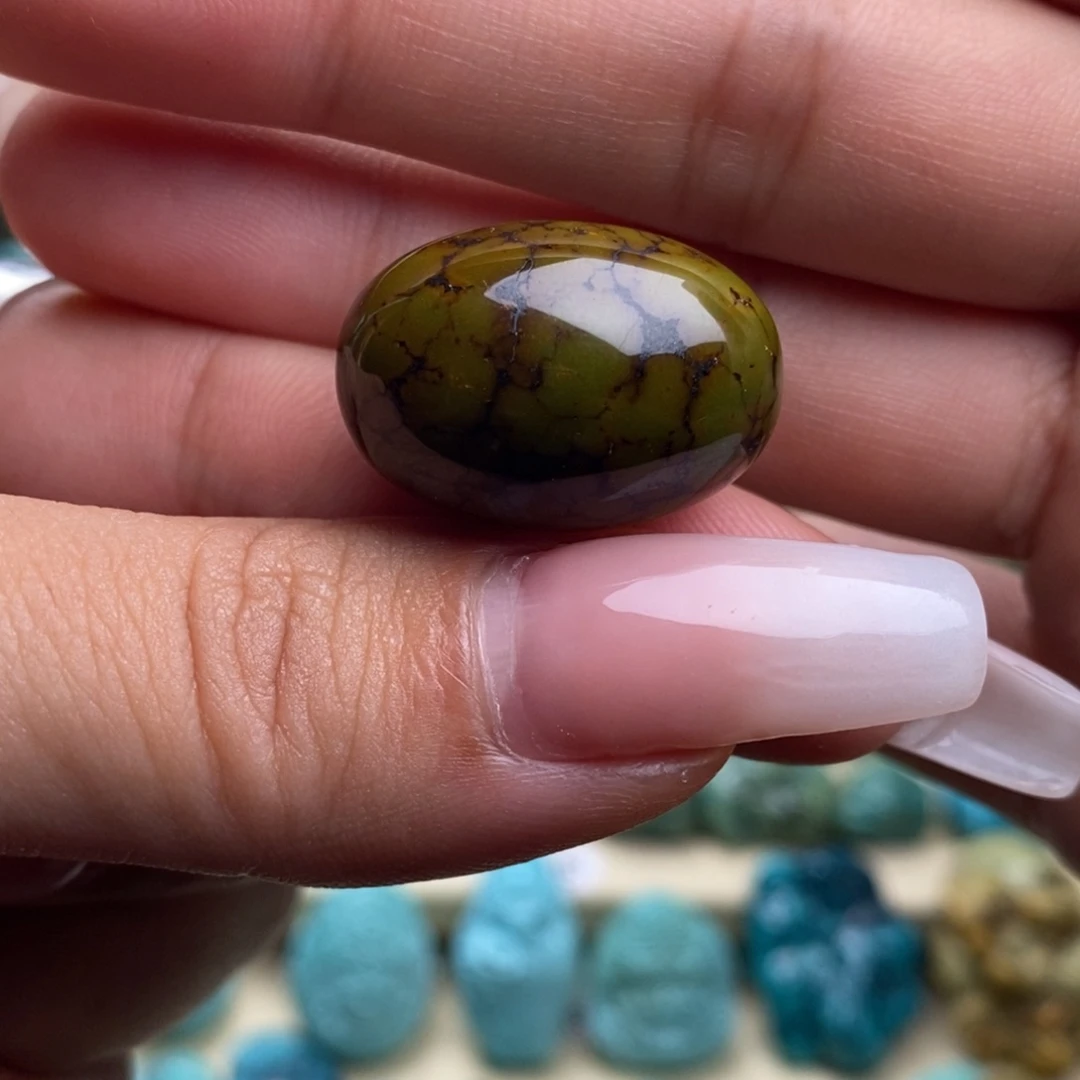 未镶嵌绿松石珠宝奇石