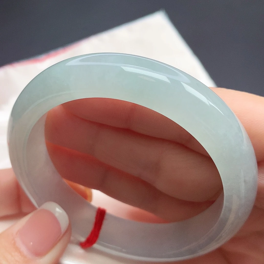 翡翠手镯未镶嵌54圈口