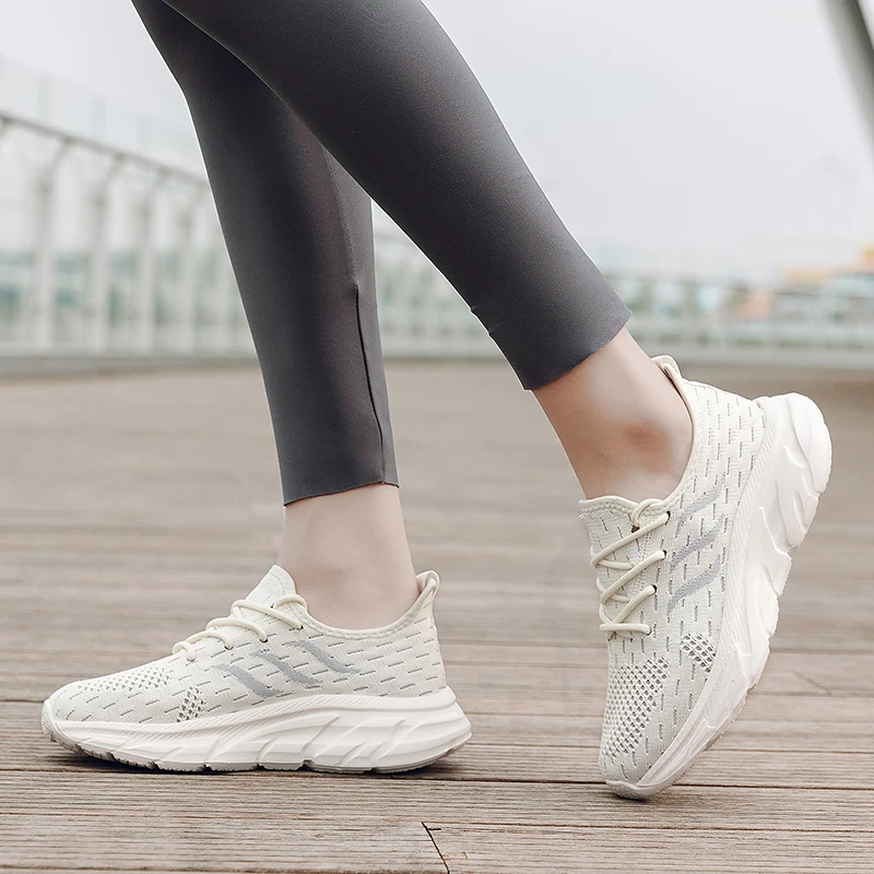 品牌联名款网面透气女鞋运动休闲板鞋厚底真皮小白鞋