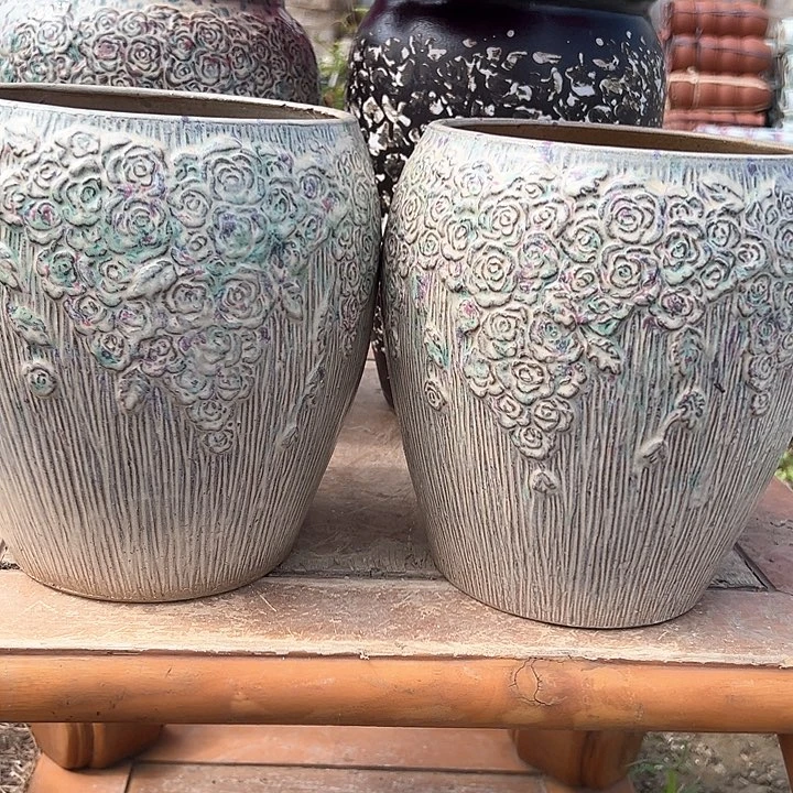 紫砂花盆口18高23。。。。。。。。。。。。。。。