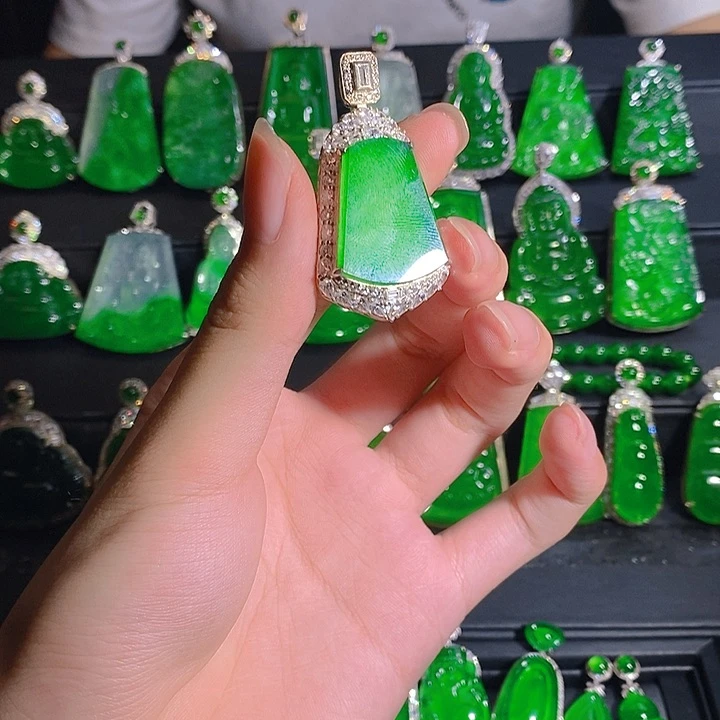 翡翠银S925镶嵌颈饰我