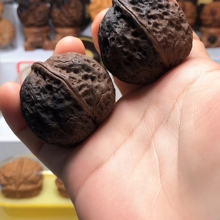 文玩核桃吊坠云南铁核桃