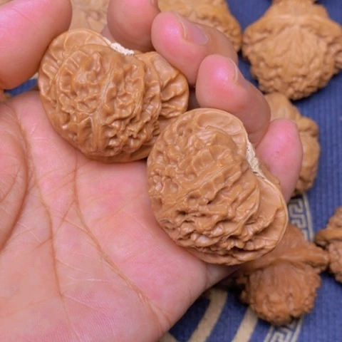 【闪购商品】文玩核桃吊坠听*宫灯42
