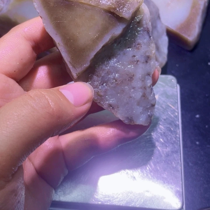 和田玉未镶嵌珠宝半成品