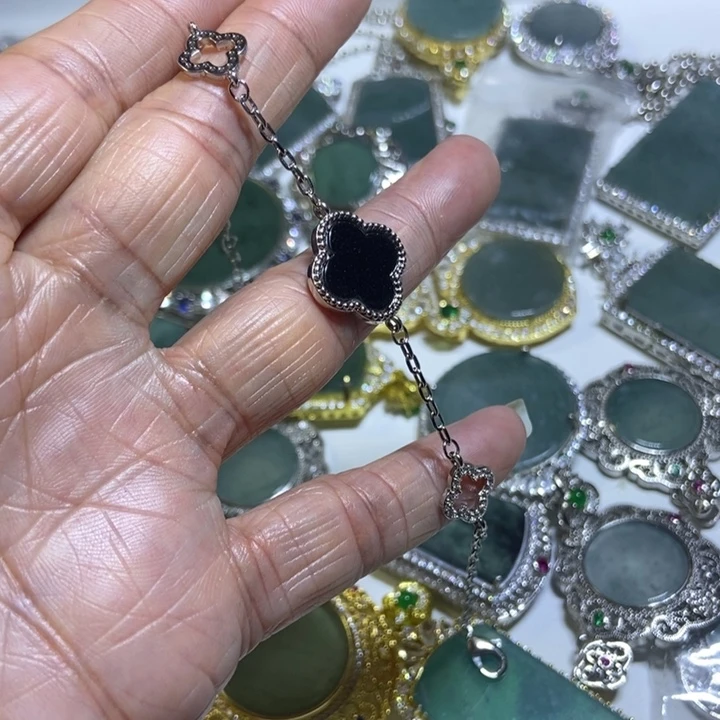 翡翠未镶嵌戒指手链