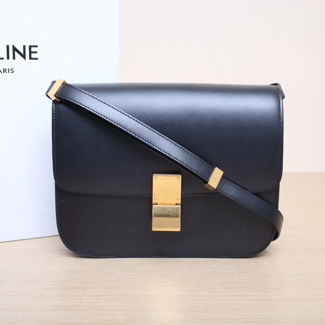 95新 Celine/思琳 小花攀攀Classic Box 中号 黑色 皮革C 金扣包