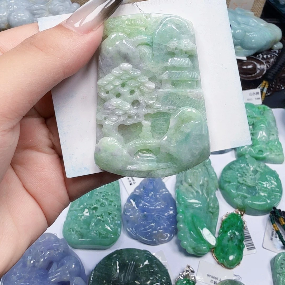 翡翠未镶嵌颈饰翡翠