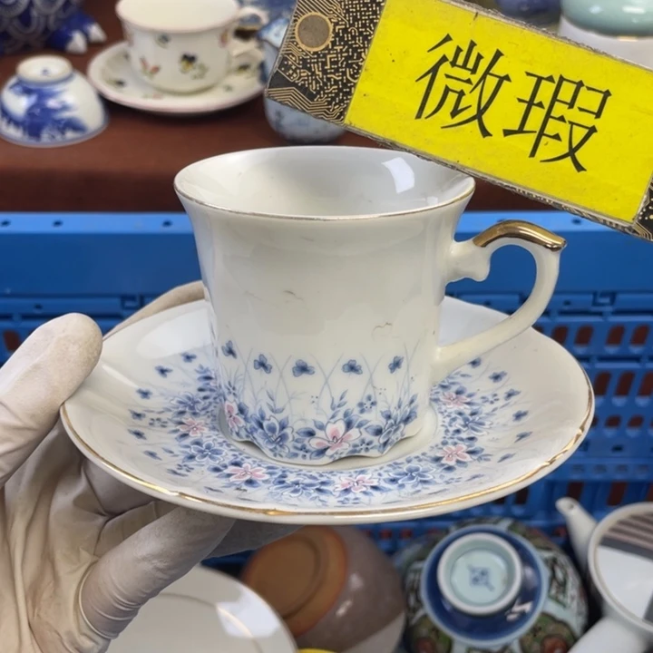 他家瓷器真美…开播了