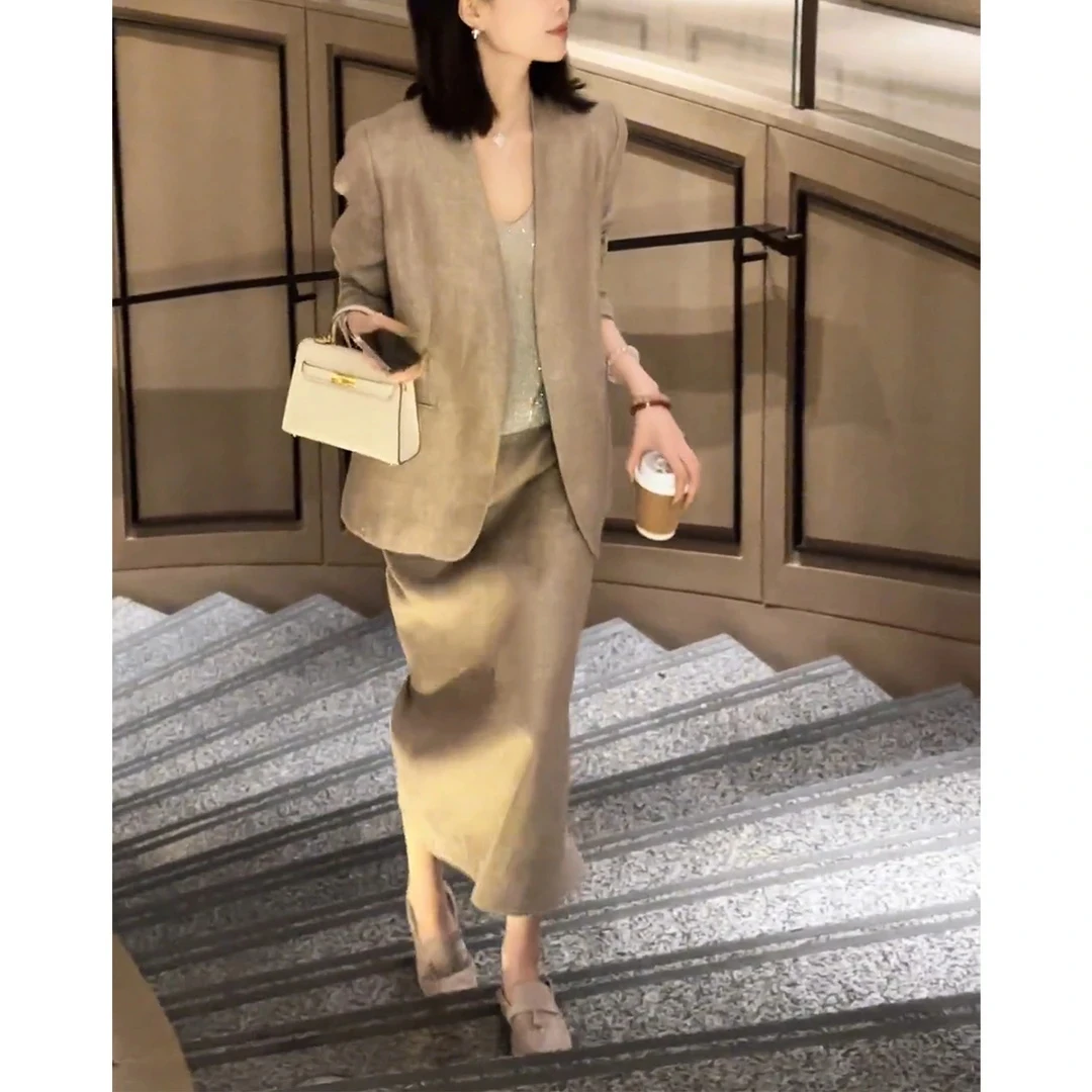 早秋轻熟风高端轻者亚麻套装女御姐通勤气质西装外套半身裙两件套