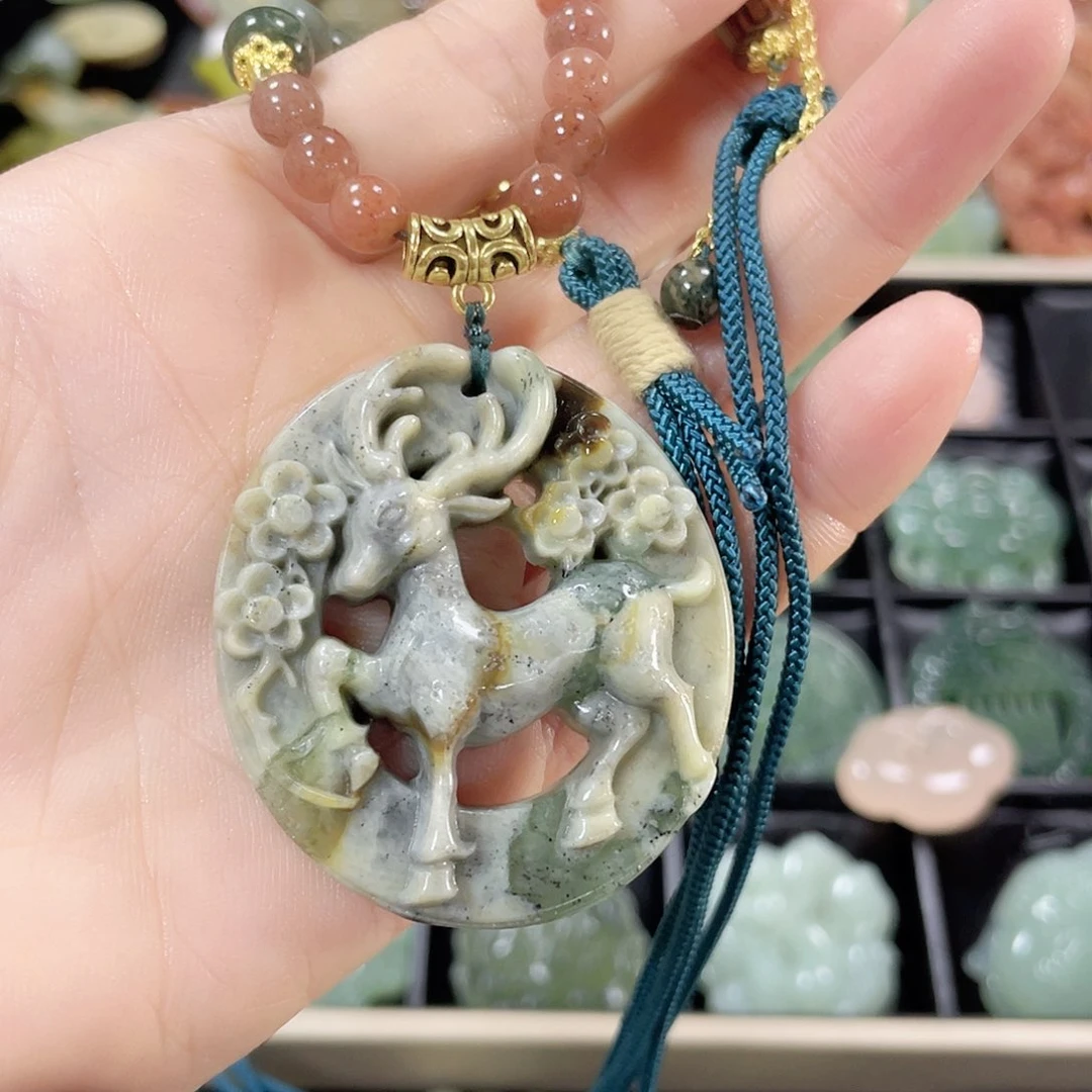 蛇纹石玉颈饰未镶嵌