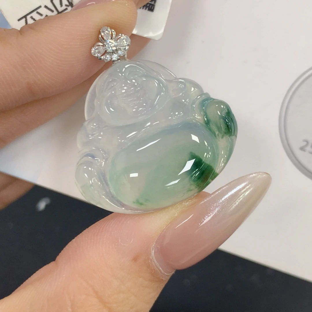 颈饰18K金镶嵌翡翠