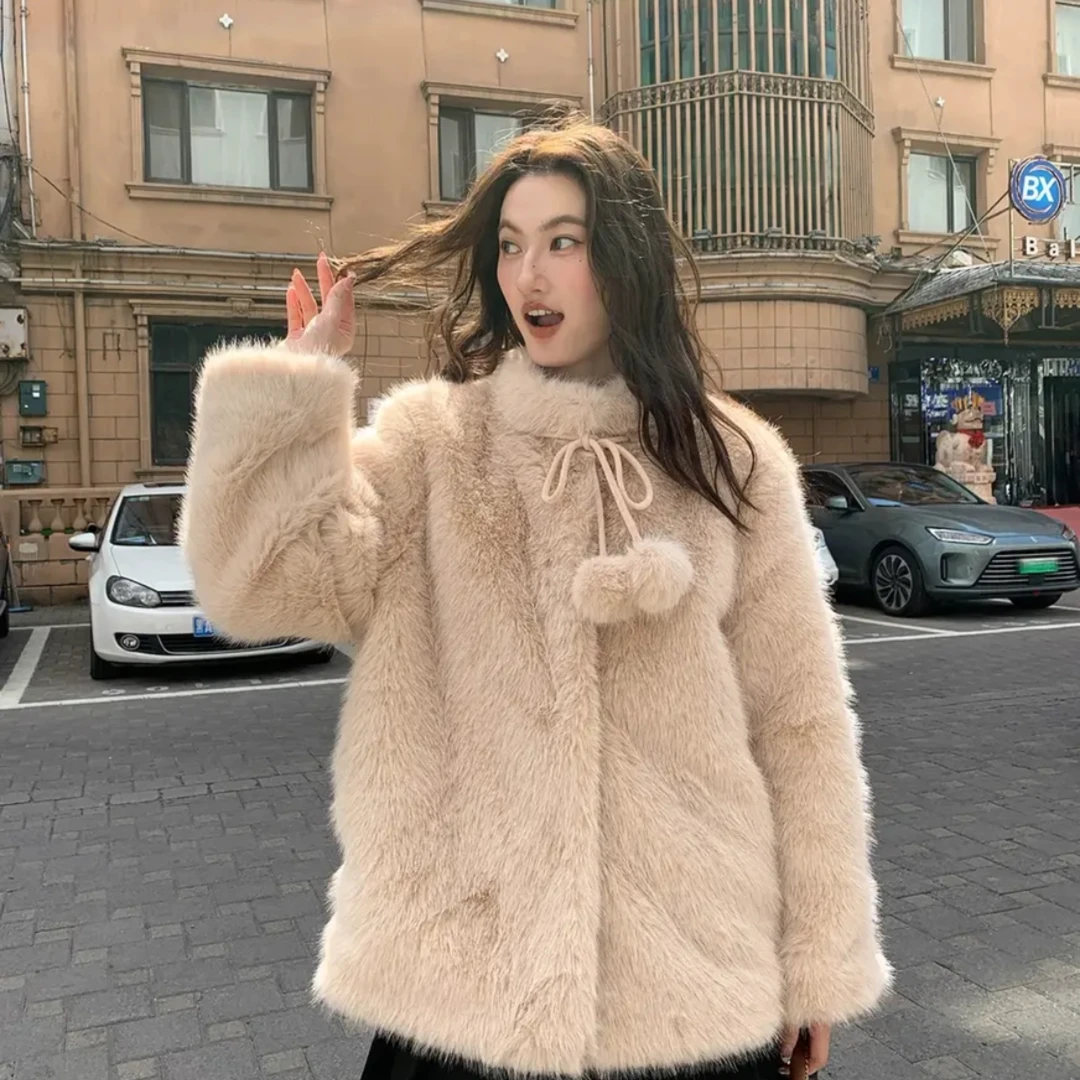 雪球外套女新款秋冬加厚保暖慵懒风大衣休闲时尚气质百塔别致设计