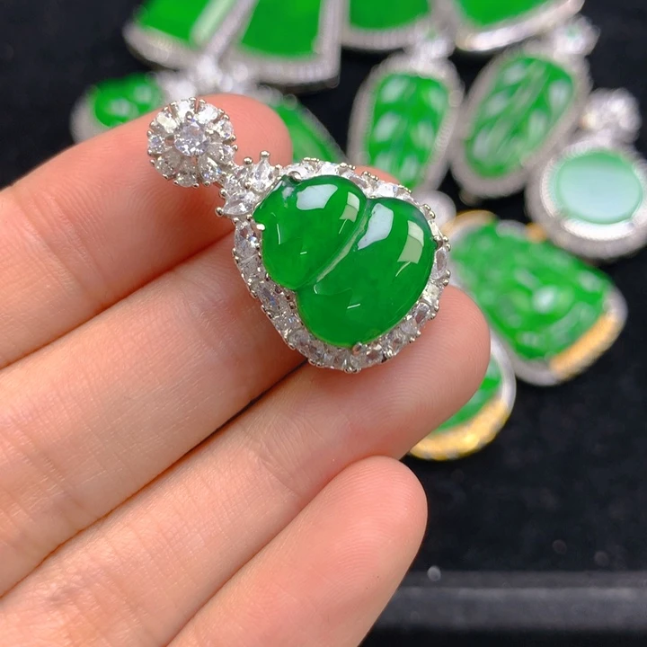 翡翠颈饰银S925镶嵌一个