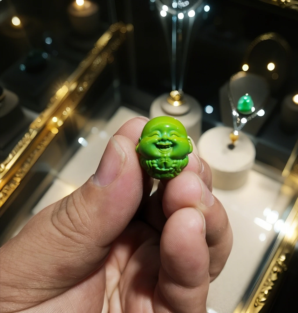 高瓷三彩笑脸佛雕刻18*16（多样性发货）