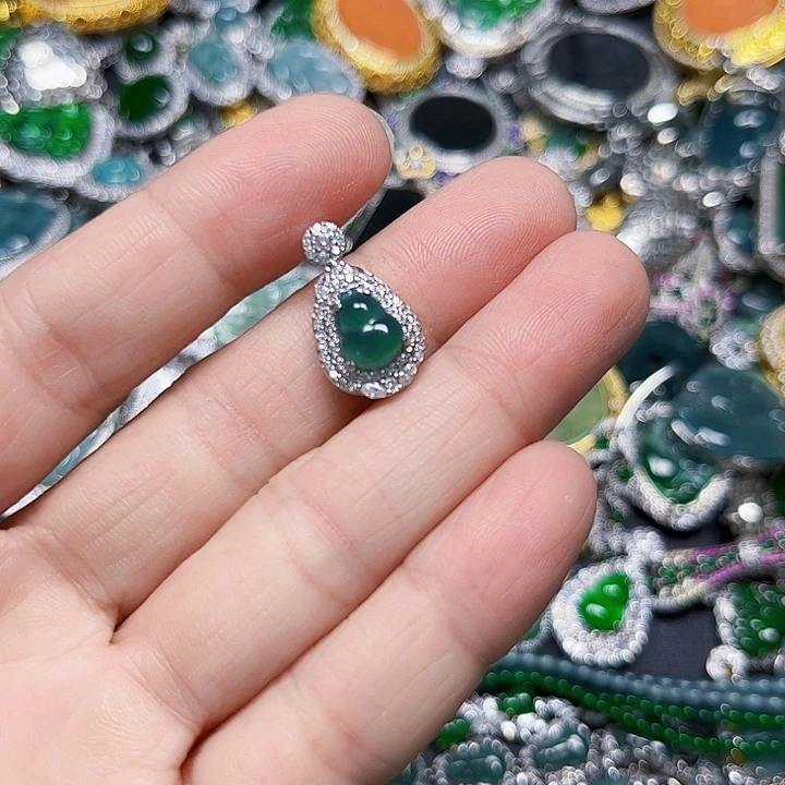 翡翠未镶嵌颈饰天然翡翠A货镶嵌