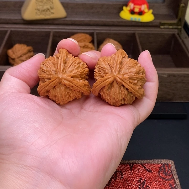 悟***空把件文玩核桃白奔