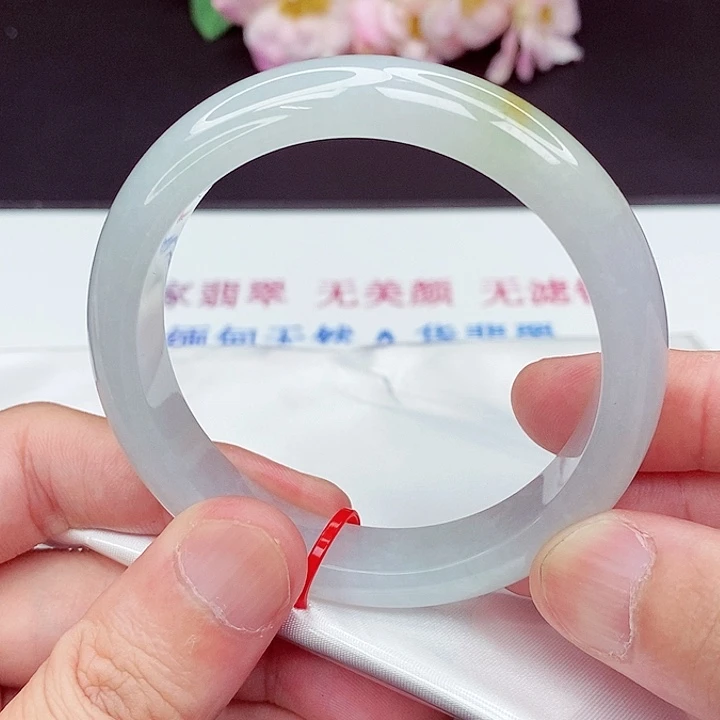翡翠手镯未镶嵌58圈