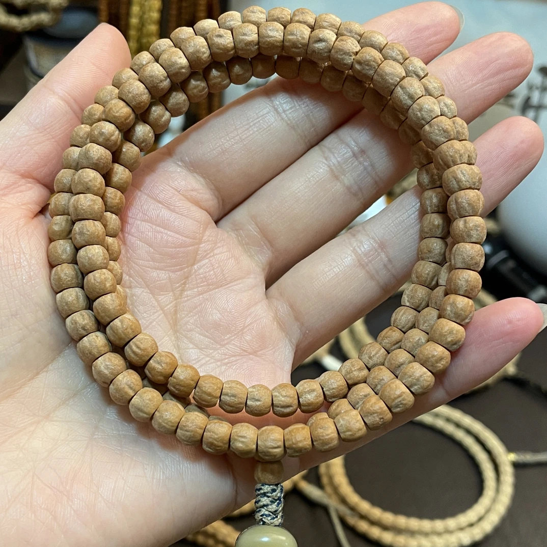 【且借人间一木】红油皮莲花桩卡6.5mm左右