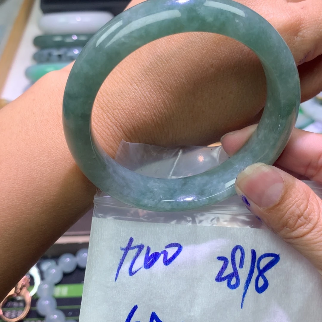 未镶嵌定制翡翠手镯59