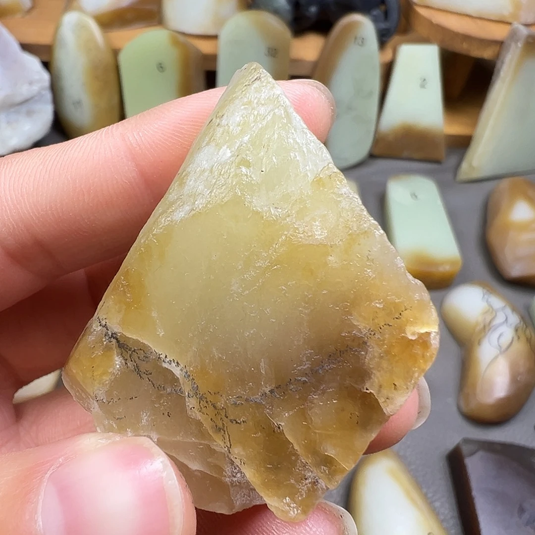 定制和田玉未镶嵌吊坠