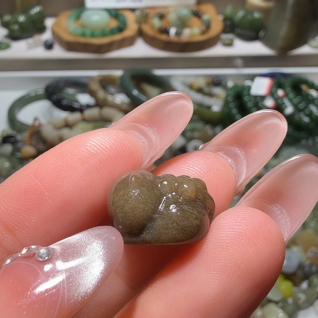 和田玉未镶嵌珠宝奇石