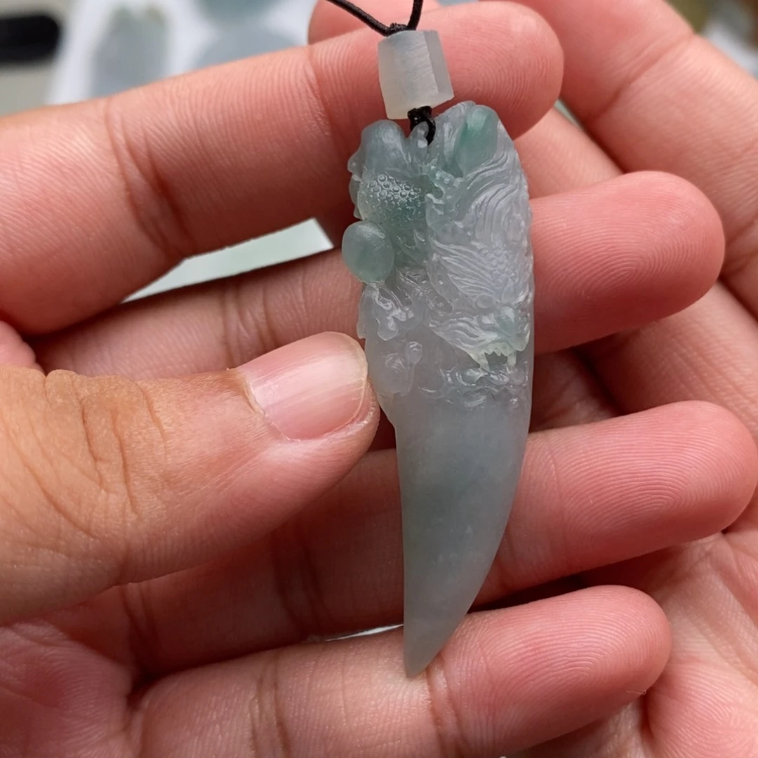 定制翡翠未镶嵌骑****?天然缅甸翡翠a货
