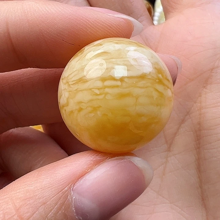 蜜蜡未镶嵌珠宝奇石