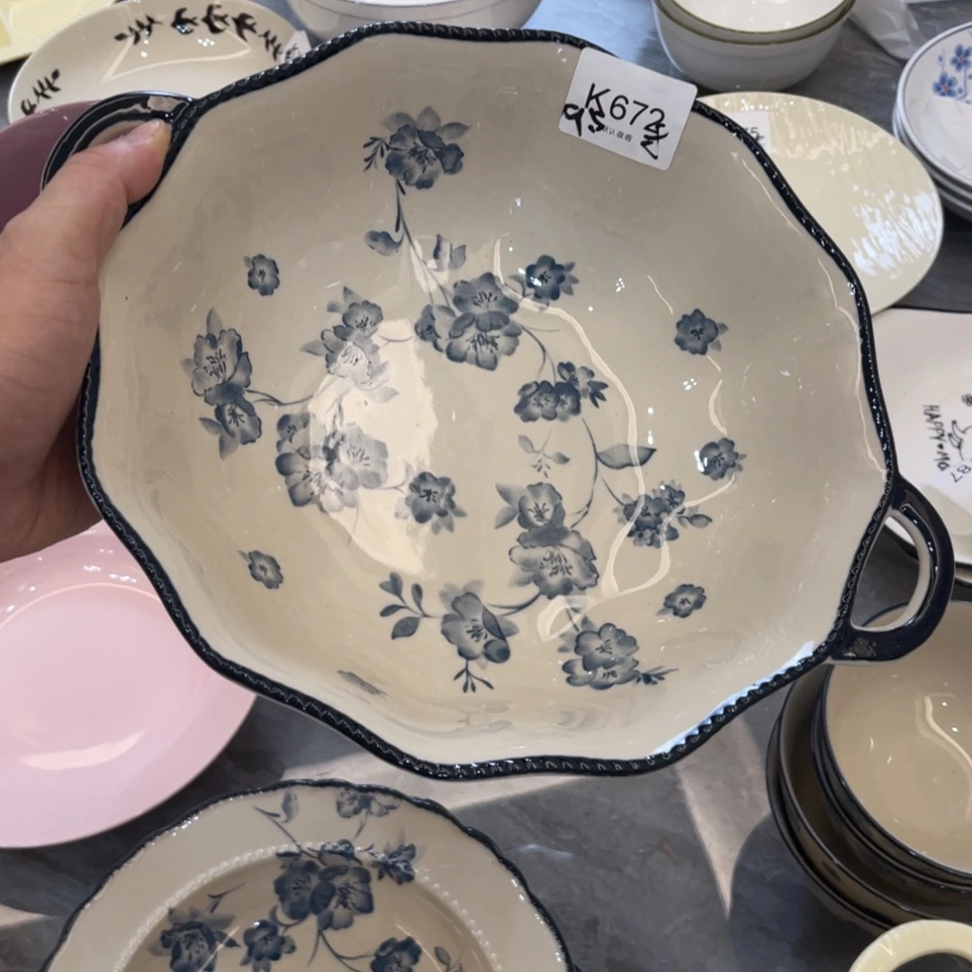 陶瓷微瑕餐具介意勿拍，满18飞！