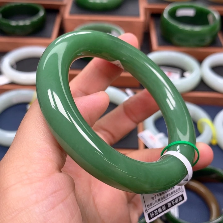 和田玉（碧玉）手镯未镶嵌5556