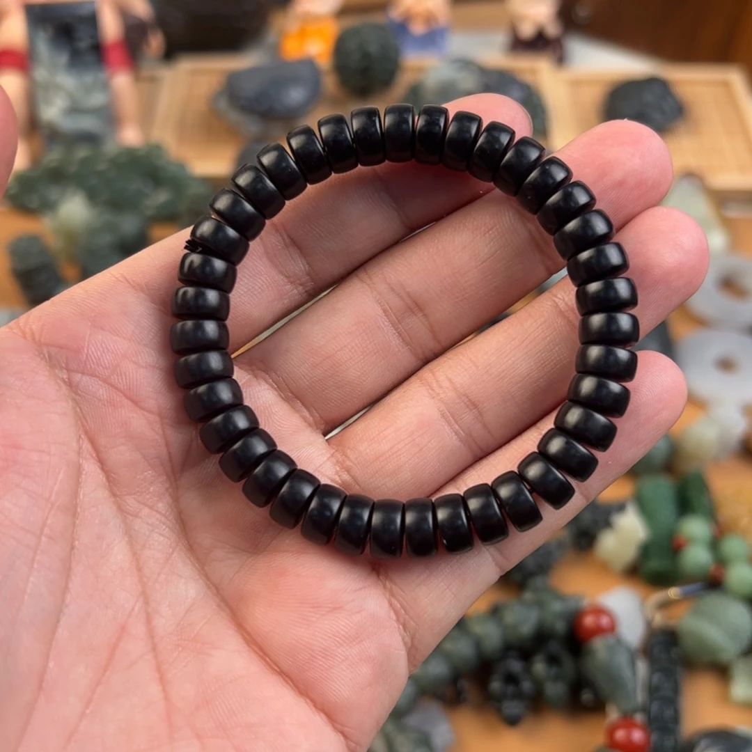 和田玉颈饰未镶嵌N****）