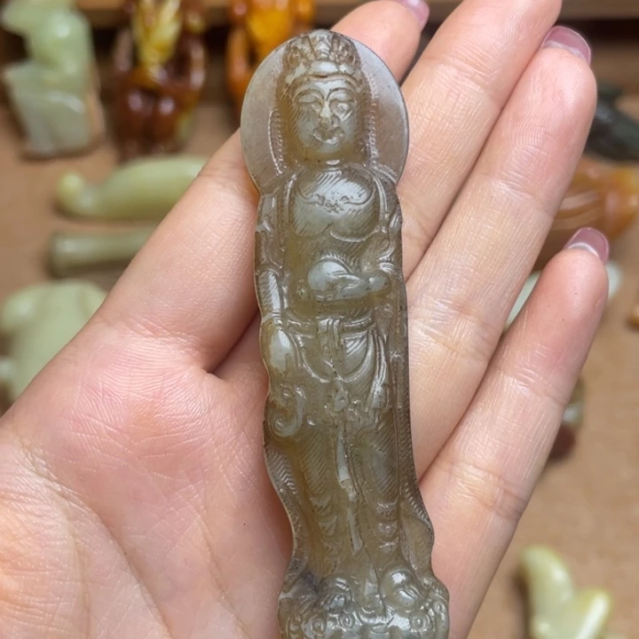 蛇纹石玉未镶嵌颈饰