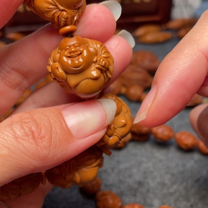 橄榄核吊坠弗**杨橄榄核