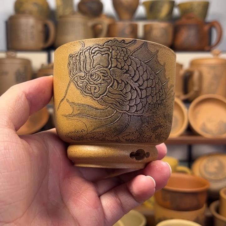 超***.紫砂杯子微瑕疵无锦盒鱼化龙刻绘紫砂主人杯