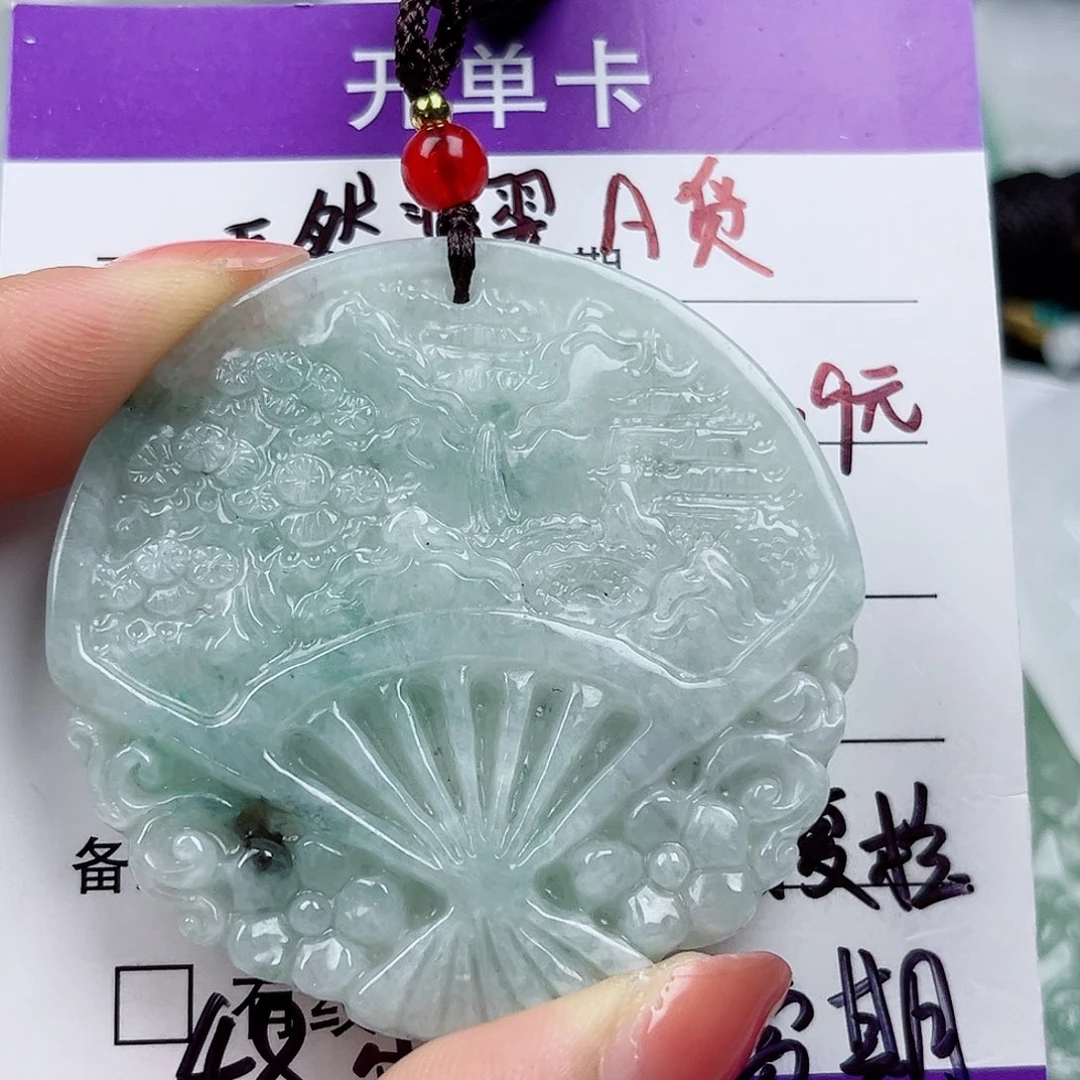 翡翠未镶嵌颈饰