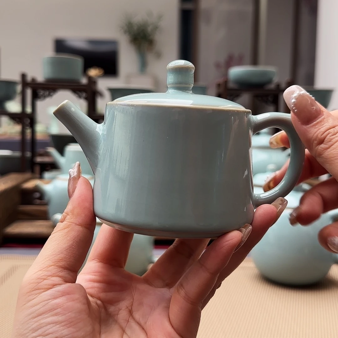 天青色井栏壶纯手工支钉烧