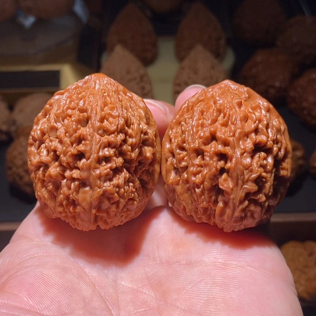 文玩核桃吊坠塔尖